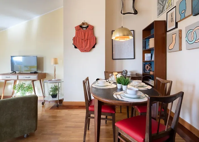 Host Wise - Stunning Modern Flat W Terrace Miramar Gaia 아파트 *