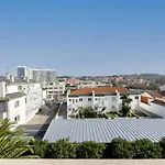 Host Wise - Stunning Modern Flat W Terrace Miramar Gaia