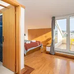 Host Wise - Stunning Modern Flat W Terrace Miramar Gaia Apartment