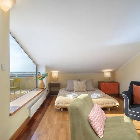 Host Wise - Stunning Modern Flat W Terrace Miramar Gaia Vila Nova de Gaia