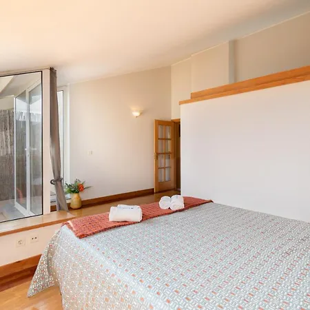 Host Wise - Stunning Modern Flat W Terrace Miramar Gaia Appartement