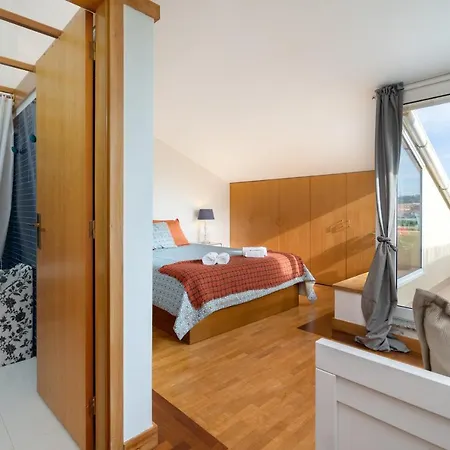 Host Wise - Stunning Modern Flat W Terrace Miramar Gaia Apartament *