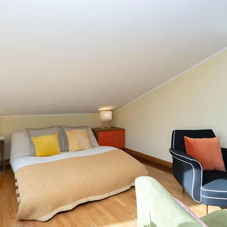 Host Wise - Stunning Modern Flat W Terrace Miramar Gaia *