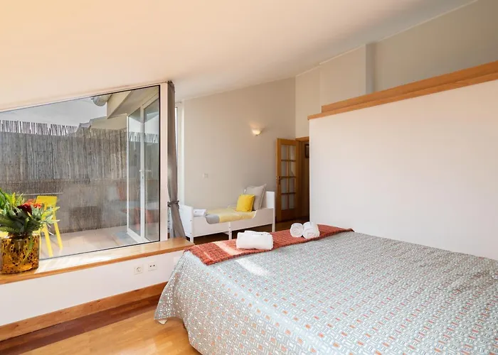 Διαμέρισμα Host Wise - Stunning Modern Flat W Terrace Miramar Gaia