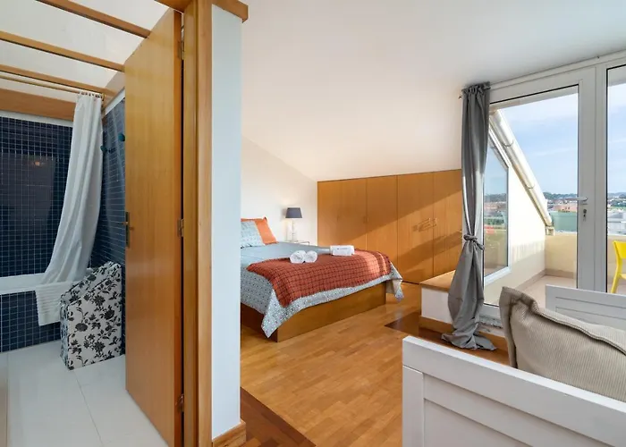 Host Wise - Stunning Modern Flat W Terrace Miramar Gaia Apartment *