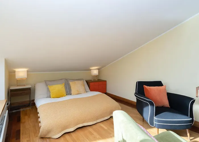 Host Wise - Stunning Modern Flat W Terrace Miramar Gaia *