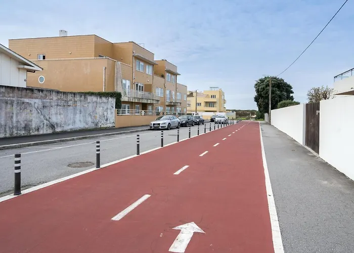 Host Wise - Stunning Modern Flat W Terrace Miramar Gaia Apartment *