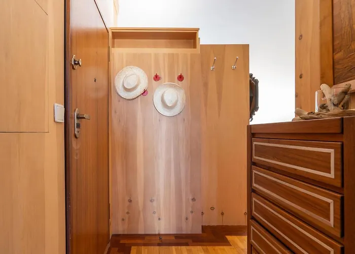 Host Wise - Stunning Modern Flat W Terrace Miramar Gaia Vila Nova de Gaia