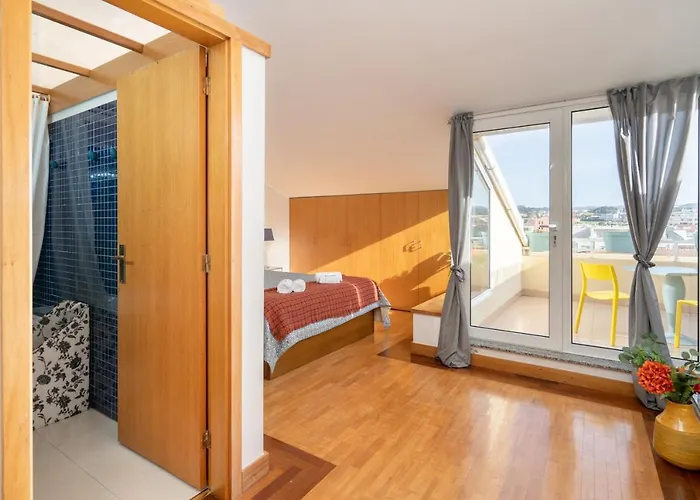 Host Wise - Stunning Modern Flat W Terrace Miramar Gaia Apartment